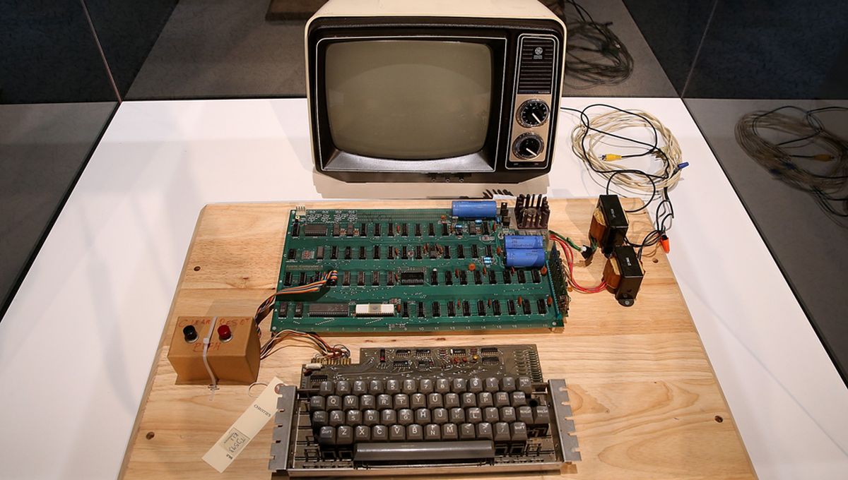 Uno dei primi computer Apple venduto all'asta
