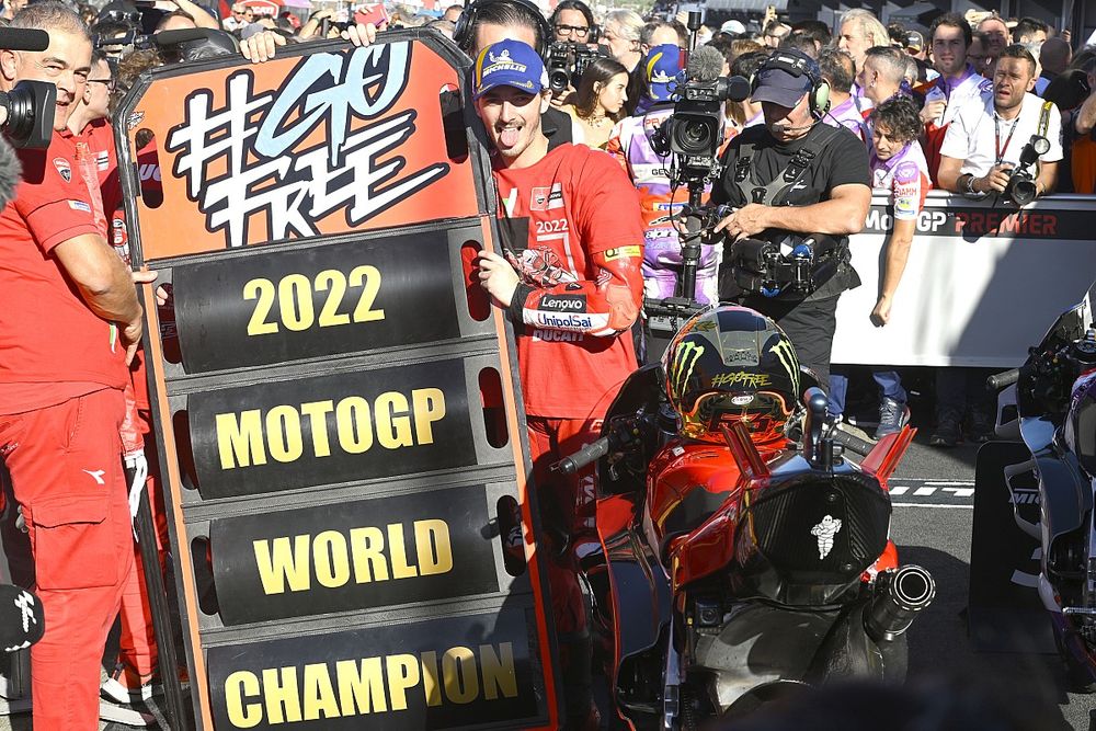 MotoGp Valencia: Francesco Bagnaia su Ducati è campione del mondo